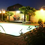 Botto فندق مبيت وإفطار Cossato