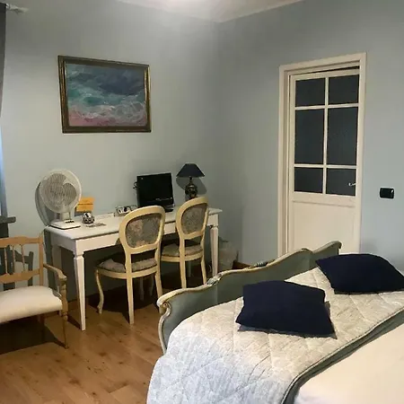 Oda ve Kahvaltı Botto 3*